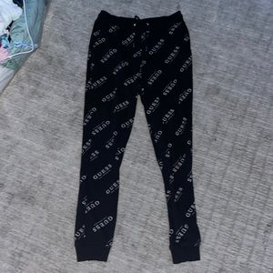 Guess Sweatpants